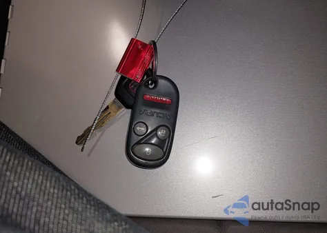 1997 Acura Rl 3.5 z USA, uszkodzony, nr VIN JH4KA9645VC008085